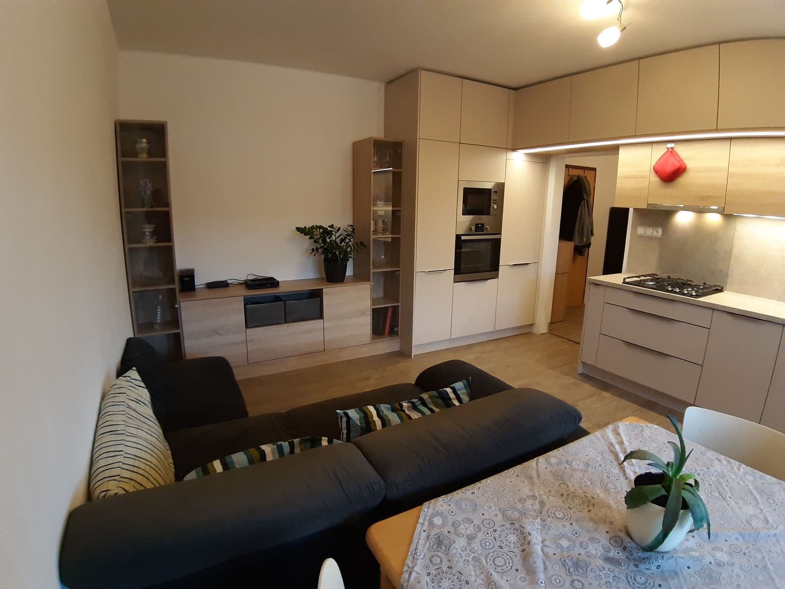 2 bedroom flat to rent, 43 m², Devínska Nová Ves, Bratislavský Region 2 bedroom flat to rent, 43 m², Devínska Nová Ves, Bratislavský Region