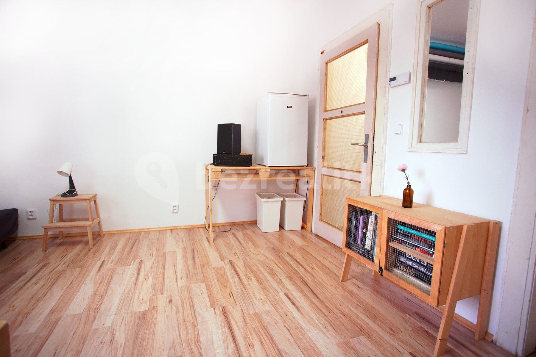 Studio flat to rent, 28 m², Adamovská, Prague, Prague Studio flat to rent, 28 m², Adamovská, Prague, Prague