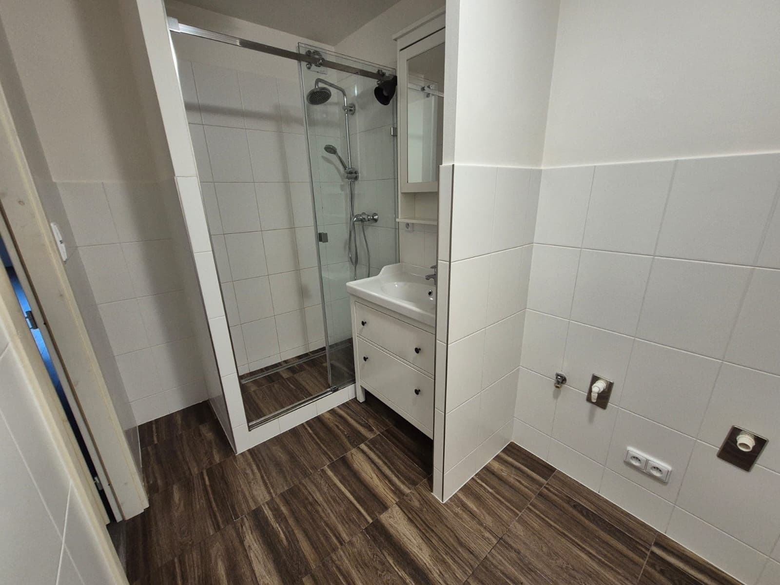 2 bedroom with open-plan kitchen flat to rent, 78 m², Proutěná, Prague, Prague 2 bedroom with open-plan kitchen flat to rent, 78 m², Proutěná, Prague, Prague