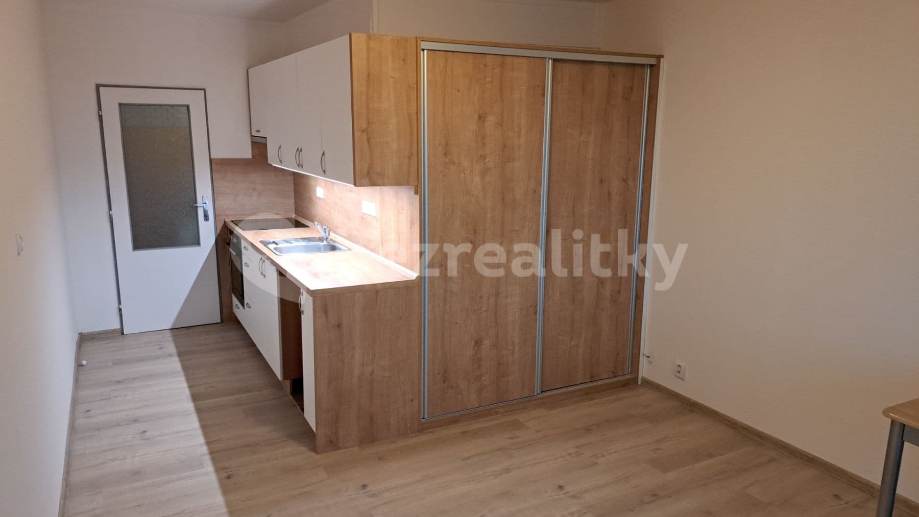 Studio flat to rent, 28 m², Aninská, Znojmo, Jihomoravský Region Studio flat to rent, 28 m², Aninská, Znojmo, Jihomoravský Region
