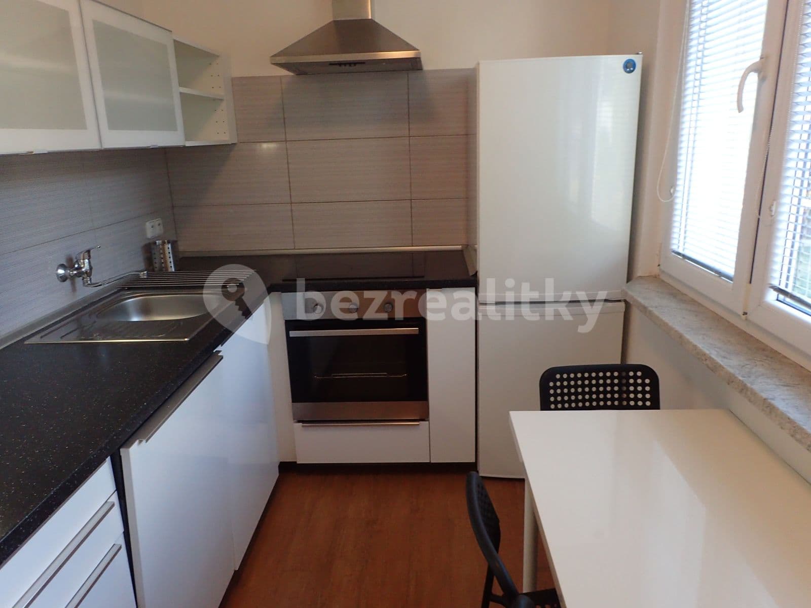 2 bedroom flat to rent, 54 m², Konžská, Prague, Prague 2 bedroom flat to rent, 54 m², Konžská, Prague, Prague