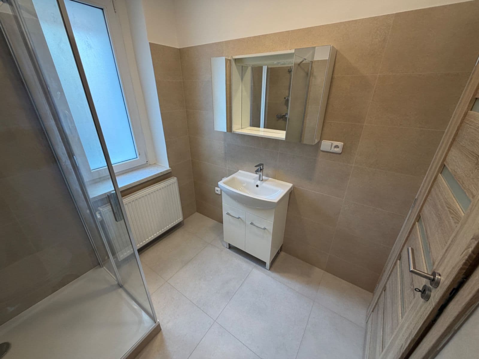 1 bedroom with open-plan kitchen flat to rent, 48 m², Úslavská, Plzeň, Plzeňský Region 1 bedroom with open-plan kitchen flat to rent, 48 m², Úslavská, Plzeň, Plzeňský Region