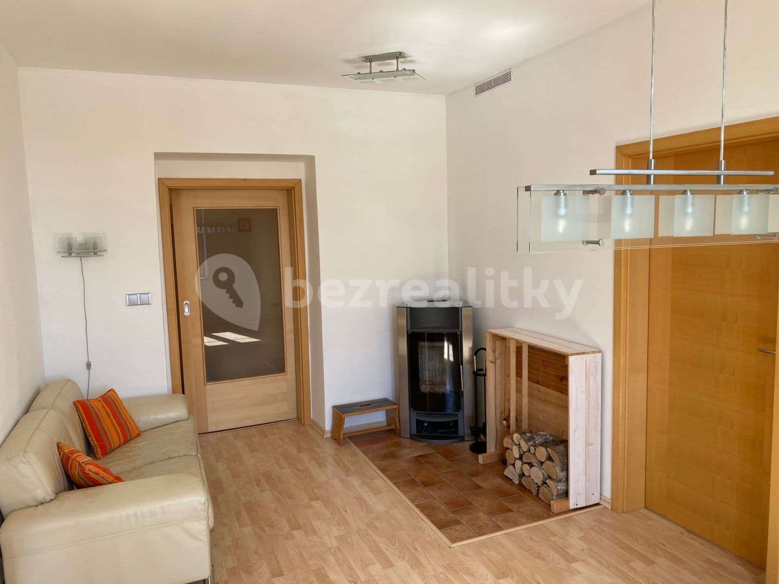 2 bedroom with open-plan kitchen flat to rent, 64 m², Rašínova, Soběslav, Jihočeský Region 2 bedroom with open-plan kitchen flat to rent, 64 m², Rašínova, Soběslav, Jihočeský Region