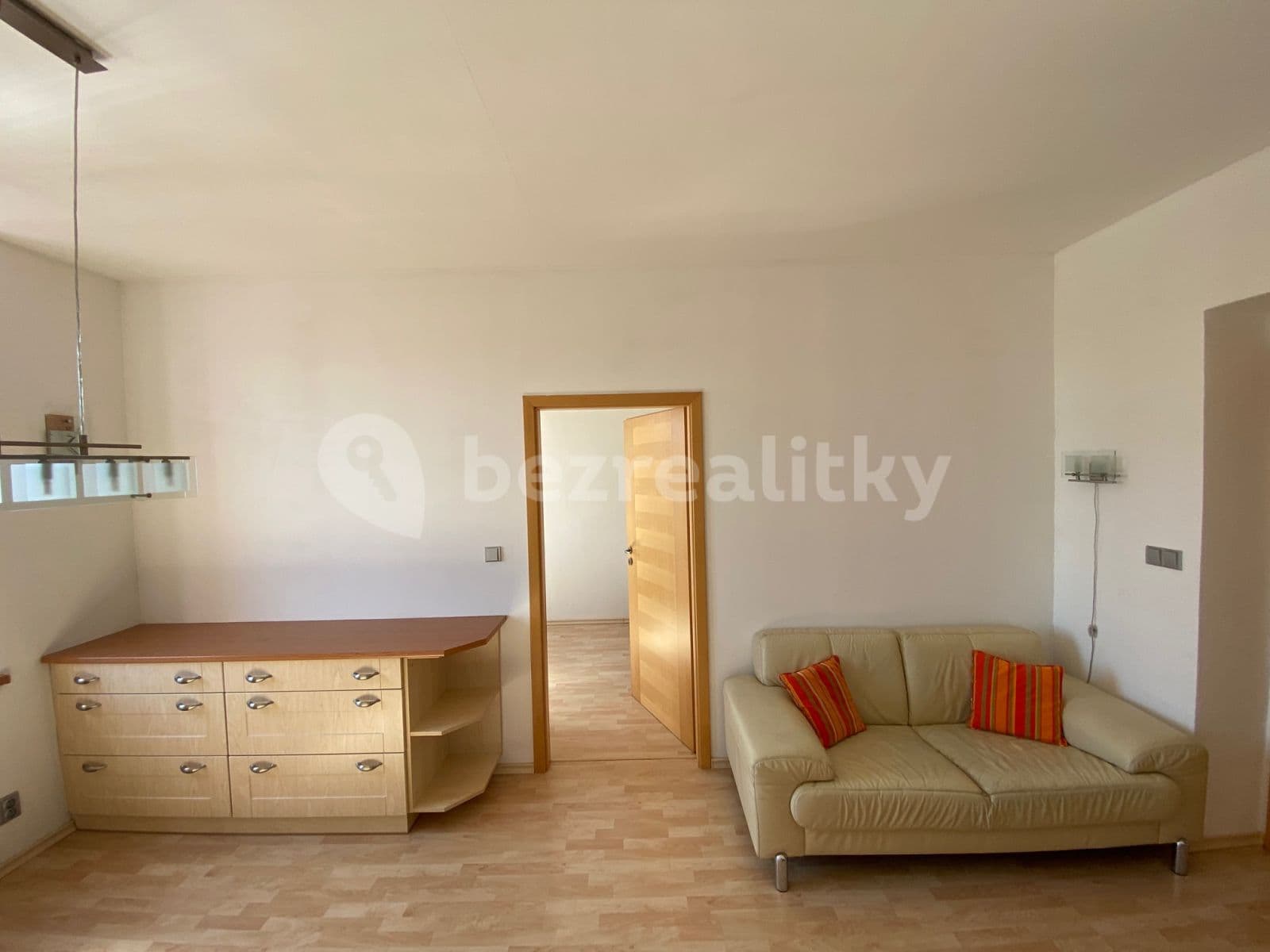 2 bedroom with open-plan kitchen flat to rent, 64 m², Rašínova, Soběslav, Jihočeský Region 2 bedroom with open-plan kitchen flat to rent, 64 m², Rašínova, Soběslav, Jihočeský Region