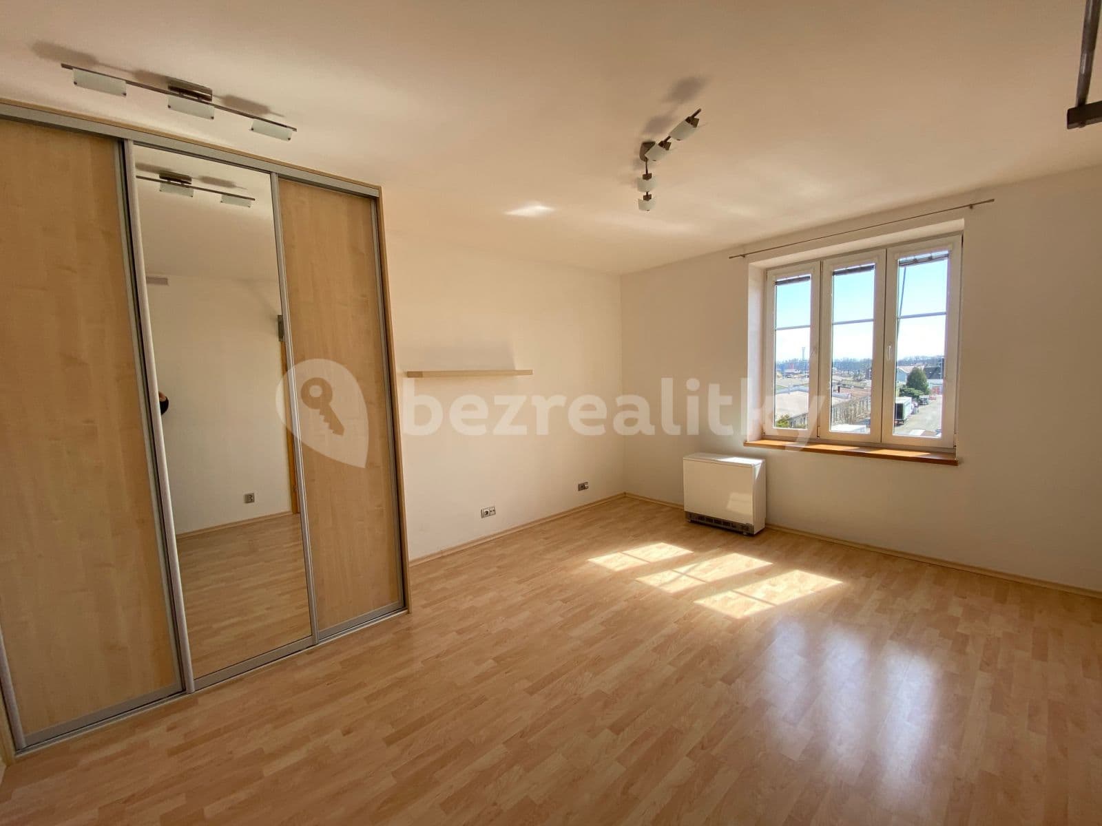 2 bedroom with open-plan kitchen flat to rent, 64 m², Rašínova, Soběslav, Jihočeský Region 2 bedroom with open-plan kitchen flat to rent, 64 m², Rašínova, Soběslav, Jihočeský Region