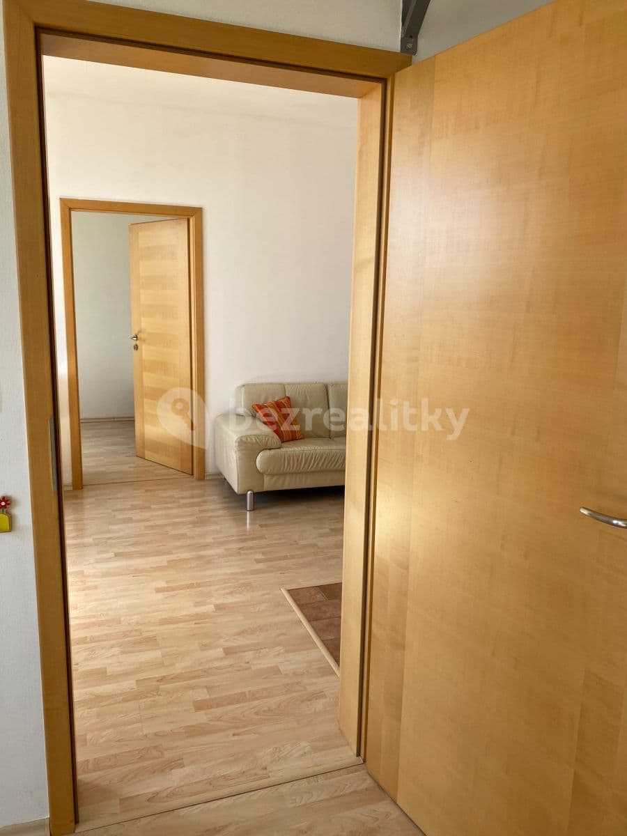 2 bedroom with open-plan kitchen flat to rent, 64 m², Rašínova, Soběslav, Jihočeský Region 2 bedroom with open-plan kitchen flat to rent, 64 m², Rašínova, Soběslav, Jihočeský Region