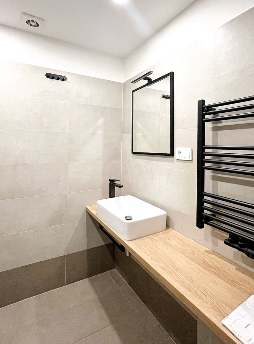 2 bedroom with open-plan kitchen flat to rent, 75 m², V Olšinách, Prague, Prague 2 bedroom with open-plan kitchen flat to rent, 75 m², V Olšinách, Prague, Prague