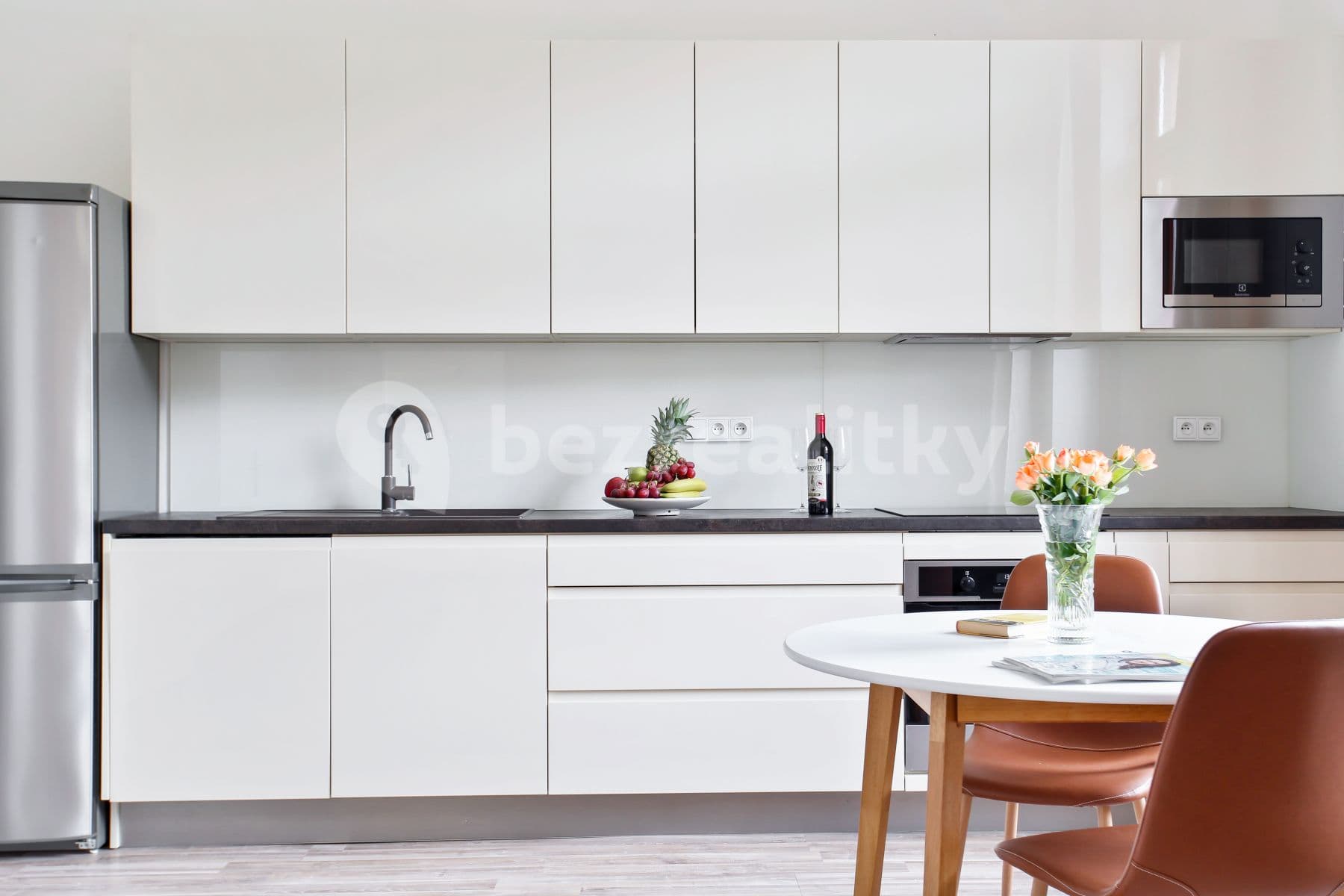 1 bedroom with open-plan kitchen flat to rent, 55 m², Roztocká, Prague, Prague 1 bedroom with open-plan kitchen flat to rent, 55 m², Roztocká, Prague, Prague