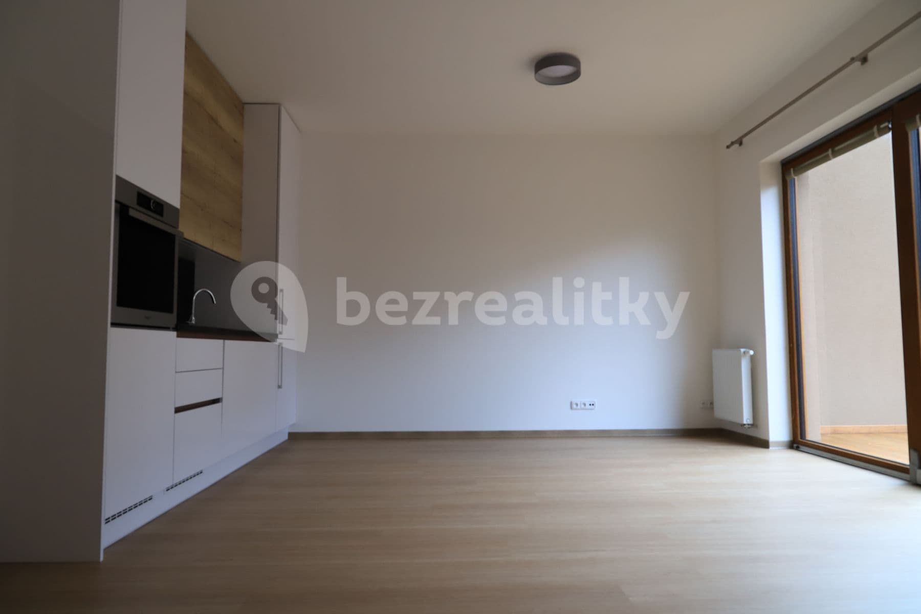 1 bedroom with open-plan kitchen flat to rent, 55 m², Brandýská, Prague, Prague 1 bedroom with open-plan kitchen flat to rent, 55 m², Brandýská, Prague, Prague