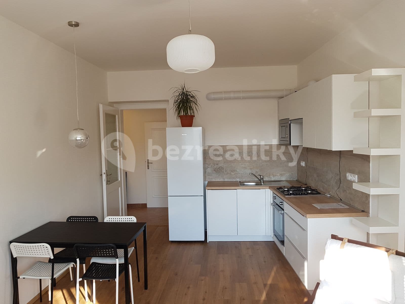 1 bedroom with open-plan kitchen flat to rent, 50 m², Pod Altánem, Prague, Prague 1 bedroom with open-plan kitchen flat to rent, 50 m², Pod Altánem, Prague, Prague