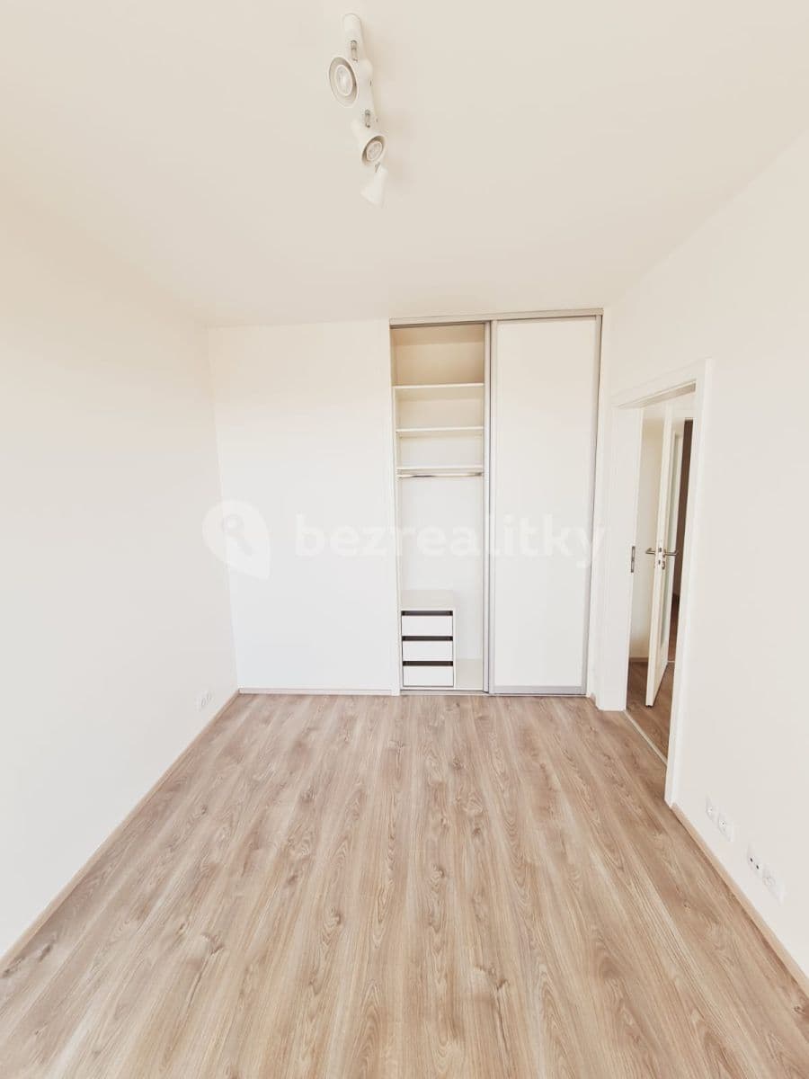 1 bedroom with open-plan kitchen flat to rent, 46 m², Tovární, Čelákovice, Středočeský Region 1 bedroom with open-plan kitchen flat to rent, 46 m², Tovární, Čelákovice, Středočeský Region