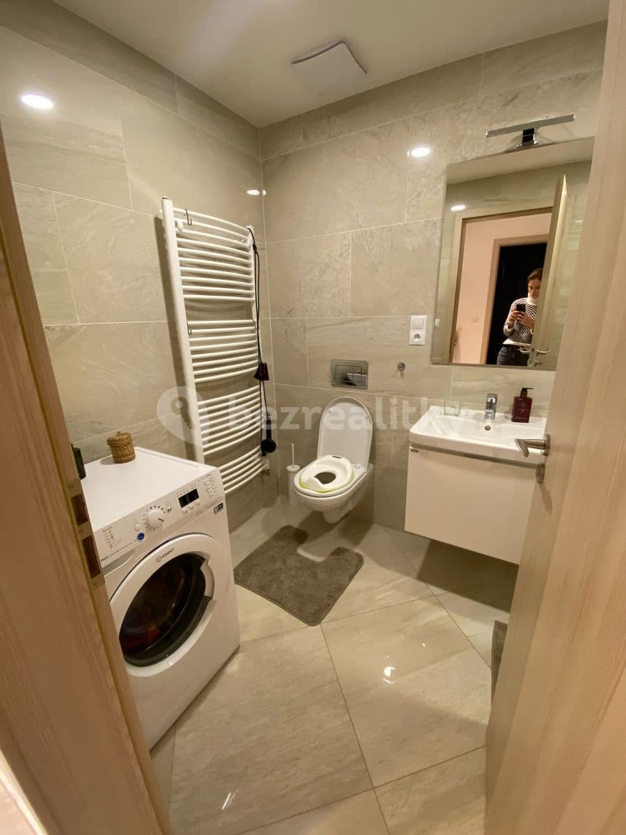2 bedroom with open-plan kitchen flat to rent, 62 m², Klausova, Prague, Prague 2 bedroom with open-plan kitchen flat to rent, 62 m², Klausova, Prague, Prague