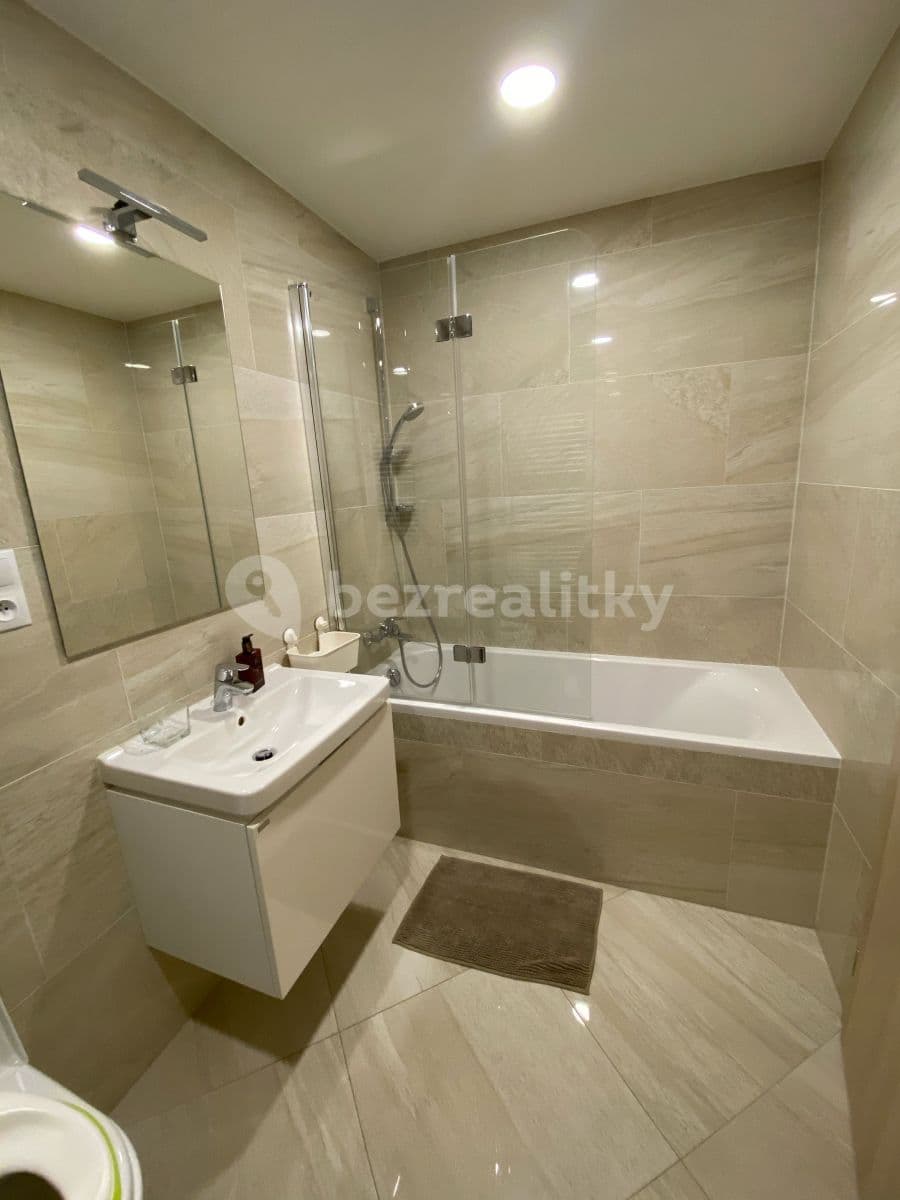 2 bedroom with open-plan kitchen flat to rent, 62 m², Klausova, Prague, Prague 2 bedroom with open-plan kitchen flat to rent, 62 m², Klausova, Prague, Prague
