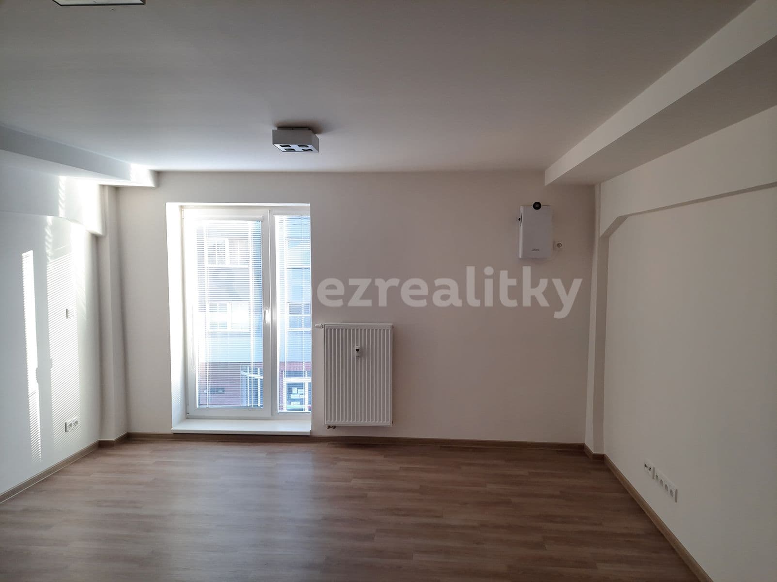 Studio flat to rent, 26 m², U Stadionu, Břeclav, Jihomoravský Region