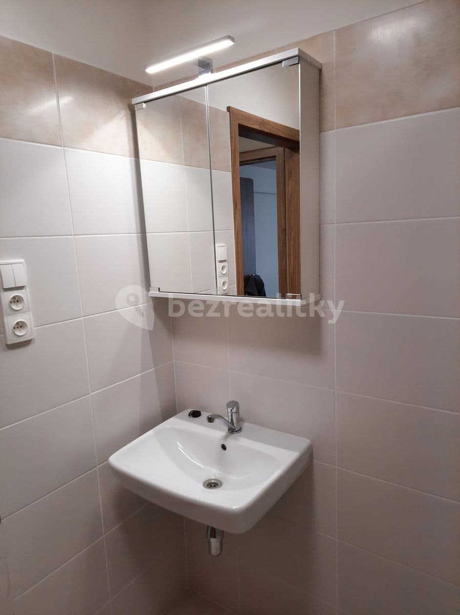 Studio flat to rent, 26 m², U Stadionu, Břeclav, Jihomoravský Region Studio flat to rent, 26 m², U Stadionu, Břeclav, Jihomoravský Region