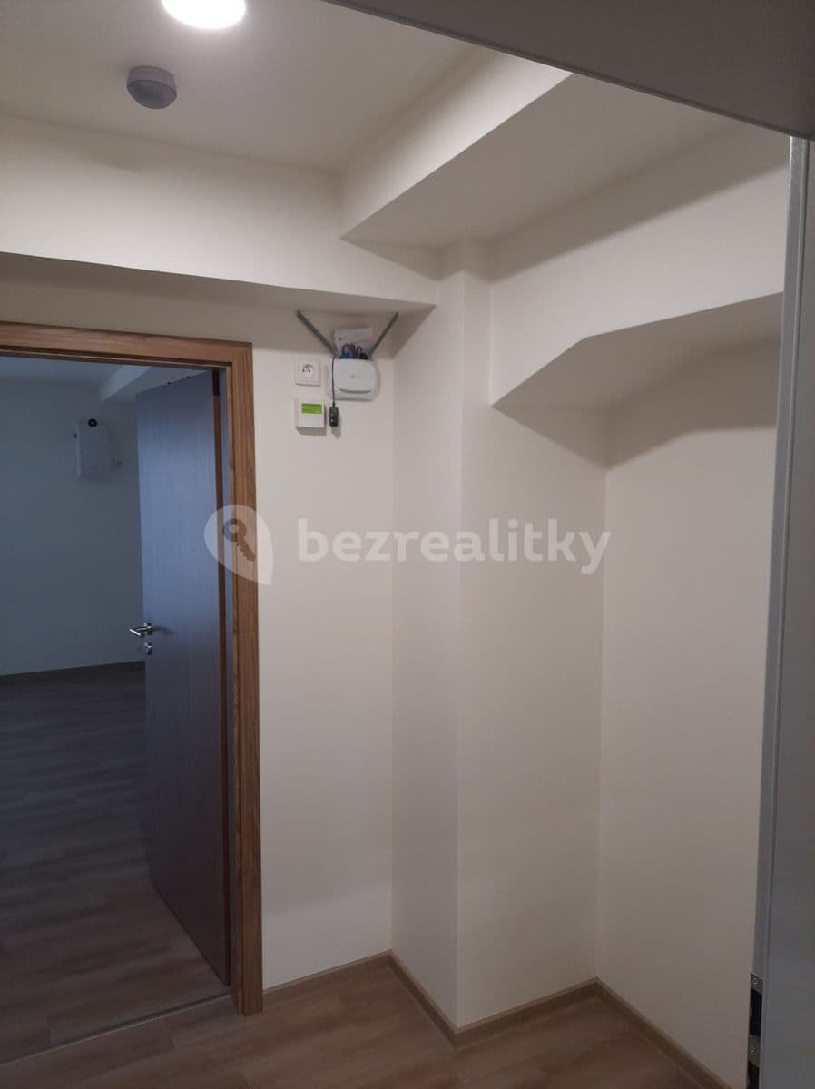 Studio flat to rent, 26 m², U Stadionu, Břeclav, Jihomoravský Region Studio flat to rent, 26 m², U Stadionu, Břeclav, Jihomoravský Region