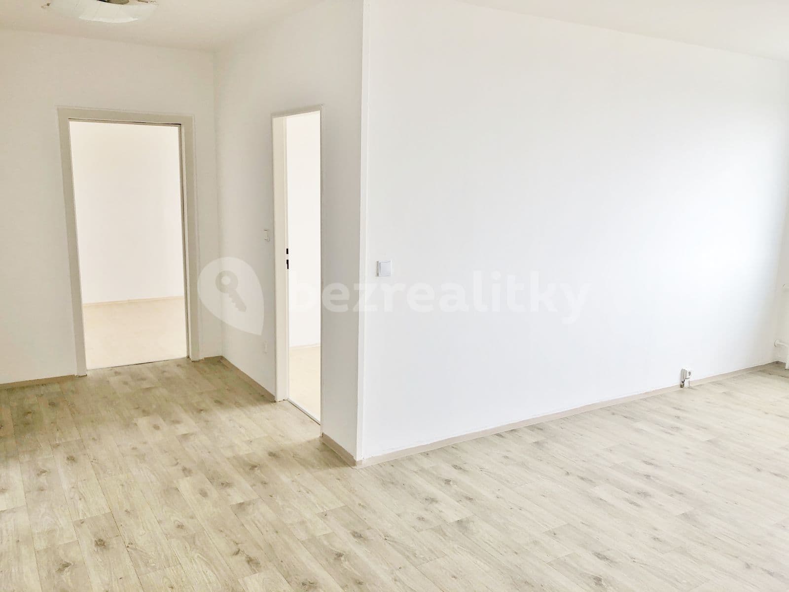 2 bedroom with open-plan kitchen flat to rent, 65 m², Kocianova, Prague, Prague 2 bedroom with open-plan kitchen flat to rent, 65 m², Kocianova, Prague, Prague