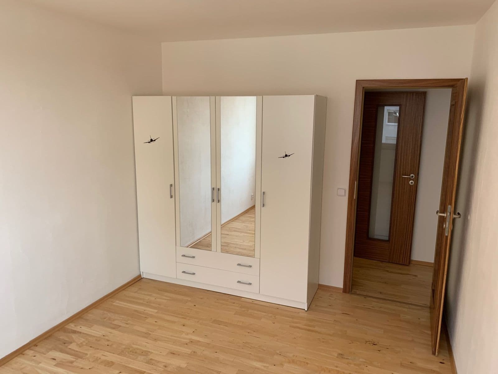 2 bedroom with open-plan kitchen flat to rent, 80 m², Váňova, Kladno, Středočeský Region 2 bedroom with open-plan kitchen flat to rent, 80 m², Váňova, Kladno, Středočeský Region