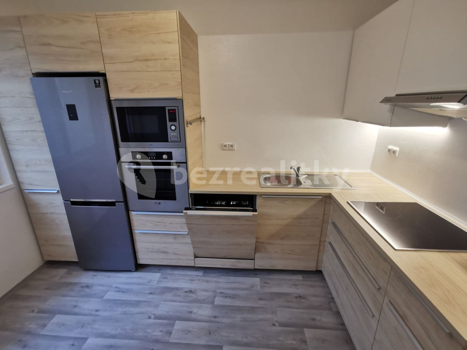 3 bedroom flat to rent, 70 m², Na Honech I, Zlín, Zlínský Region 3 bedroom flat to rent, 70 m², Na Honech I, Zlín, Zlínský Region