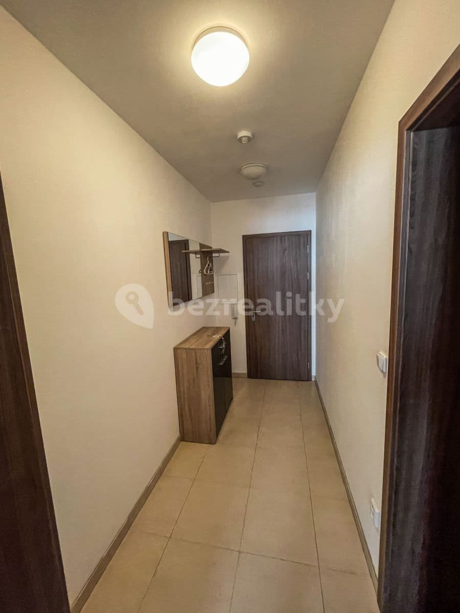 1 bedroom with open-plan kitchen flat to rent, 44 m², Dr. Bartůňka, Chrudim, Pardubický Region 1 bedroom with open-plan kitchen flat to rent, 44 m², Dr. Bartůňka, Chrudim, Pardubický Region