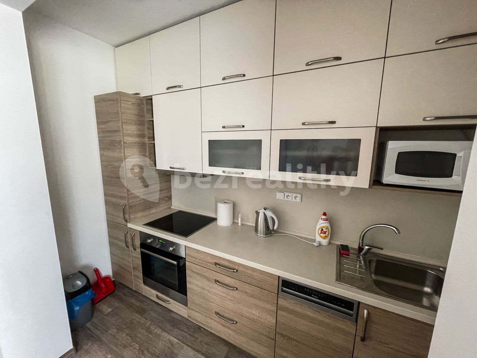 1 bedroom with open-plan kitchen flat to rent, 44 m², Dr. Bartůňka, Chrudim, Pardubický Region 1 bedroom with open-plan kitchen flat to rent, 44 m², Dr. Bartůňka, Chrudim, Pardubický Region