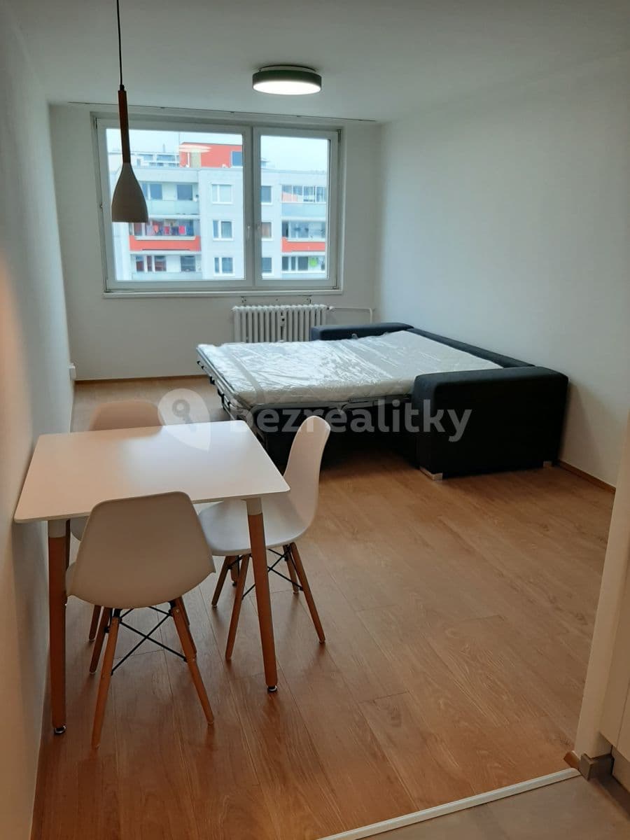 1 bedroom with open-plan kitchen flat to rent, 43 m², Sezemínská, Prague, Prague 1 bedroom with open-plan kitchen flat to rent, 43 m², Sezemínská, Prague, Prague