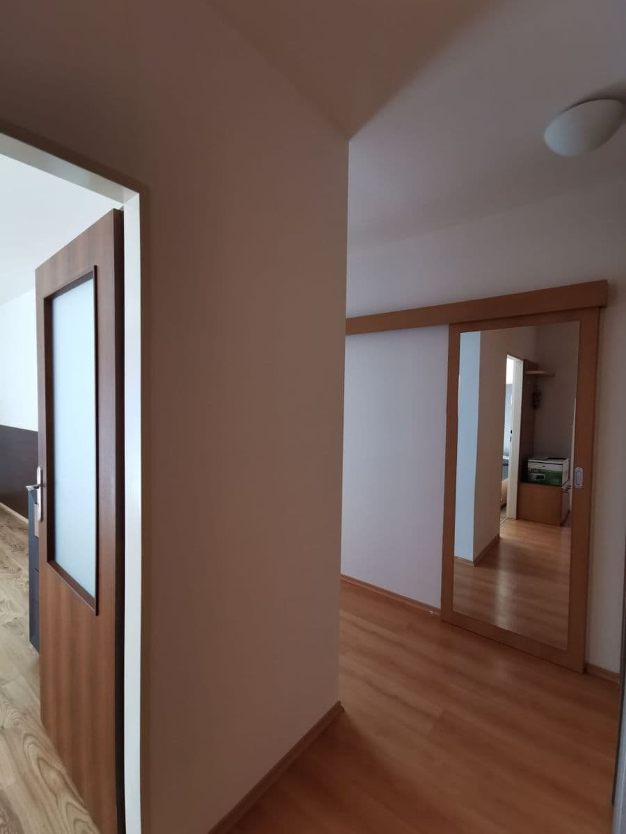 2 bedroom flat to rent, 87 m², Kúty, Zlín, Zlínský Region 2 bedroom flat to rent, 87 m², Kúty, Zlín, Zlínský Region