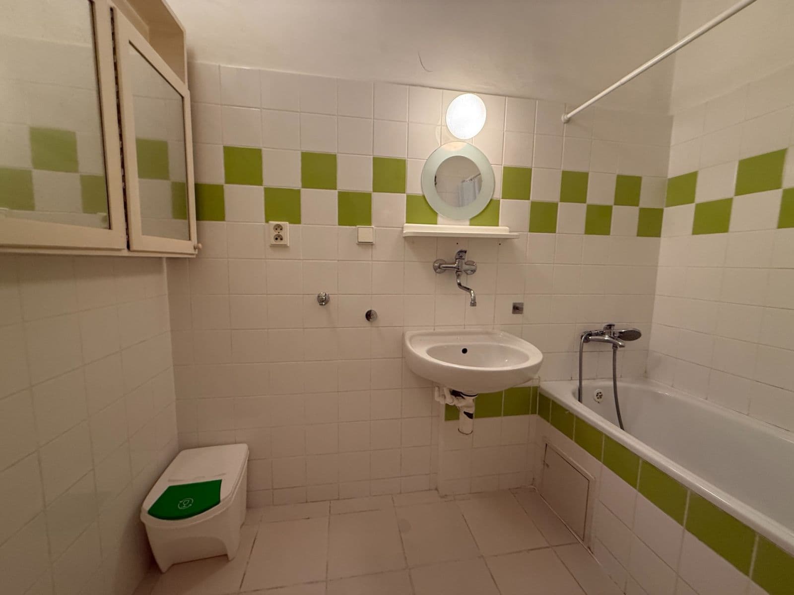 1 bedroom with open-plan kitchen flat to rent, 44 m², Na Dolinách, Prague, Prague 1 bedroom with open-plan kitchen flat to rent, 44 m², Na Dolinách, Prague, Prague