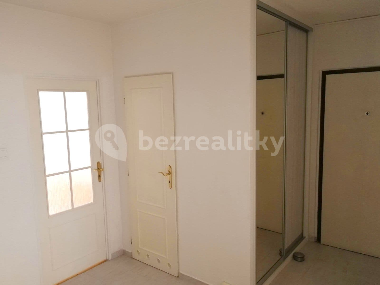 2 bedroom with open-plan kitchen flat to rent, 78 m², Mlékárenská, Prague, Prague 2 bedroom with open-plan kitchen flat to rent, 78 m², Mlékárenská, Prague, Prague