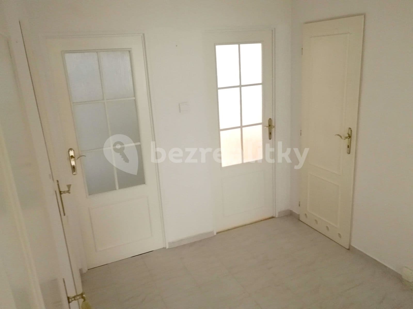 2 bedroom with open-plan kitchen flat to rent, 78 m², Mlékárenská, Prague, Prague 2 bedroom with open-plan kitchen flat to rent, 78 m², Mlékárenská, Prague, Prague