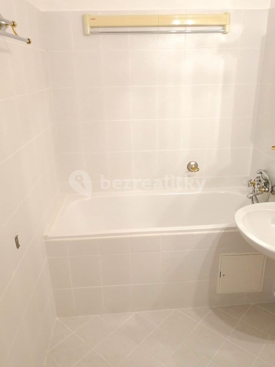 2 bedroom with open-plan kitchen flat to rent, 78 m², Mlékárenská, Prague, Prague 2 bedroom with open-plan kitchen flat to rent, 78 m², Mlékárenská, Prague, Prague