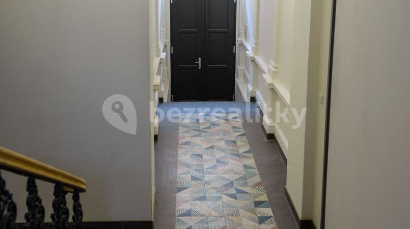 1 bedroom with open-plan kitchen flat to rent, 61 m², Holečkova, Prague, Prague 1 bedroom with open-plan kitchen flat to rent, 61 m², Holečkova, Prague, Prague