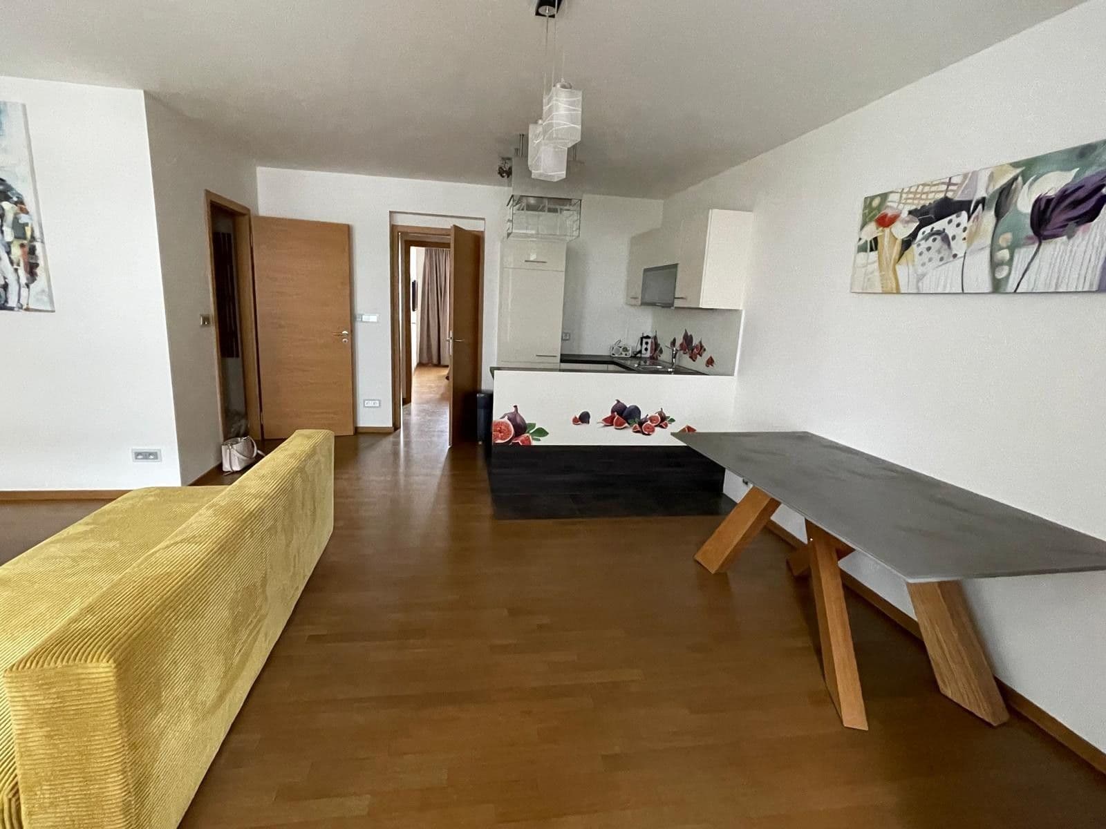 1 bedroom with open-plan kitchen flat to rent, 61 m², Holečkova, Prague, Prague 1 bedroom with open-plan kitchen flat to rent, 61 m², Holečkova, Prague, Prague