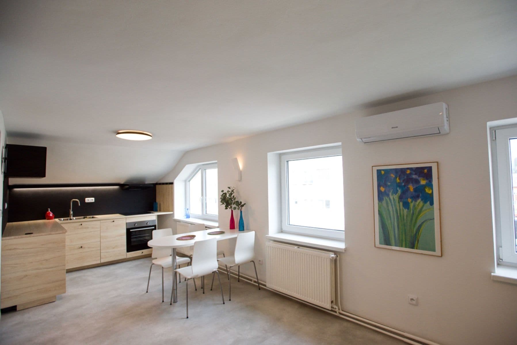 1 bedroom with open-plan kitchen flat to rent, 59 m², Rybářská, Opava, Moravskoslezský Region 1 bedroom with open-plan kitchen flat to rent, 59 m², Rybářská, Opava, Moravskoslezský Region