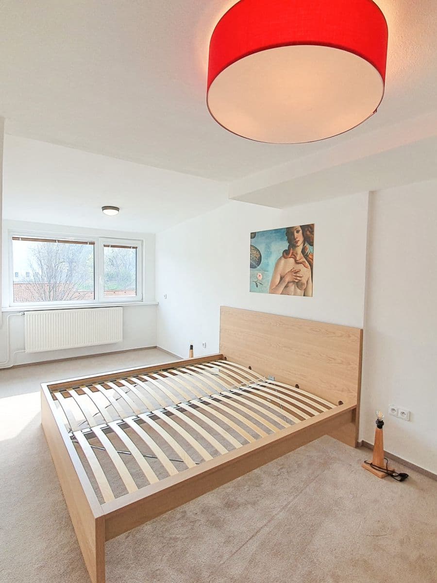 1 bedroom with open-plan kitchen flat to rent, 59 m², Rybářská, Opava, Moravskoslezský Region 1 bedroom with open-plan kitchen flat to rent, 59 m², Rybářská, Opava, Moravskoslezský Region
