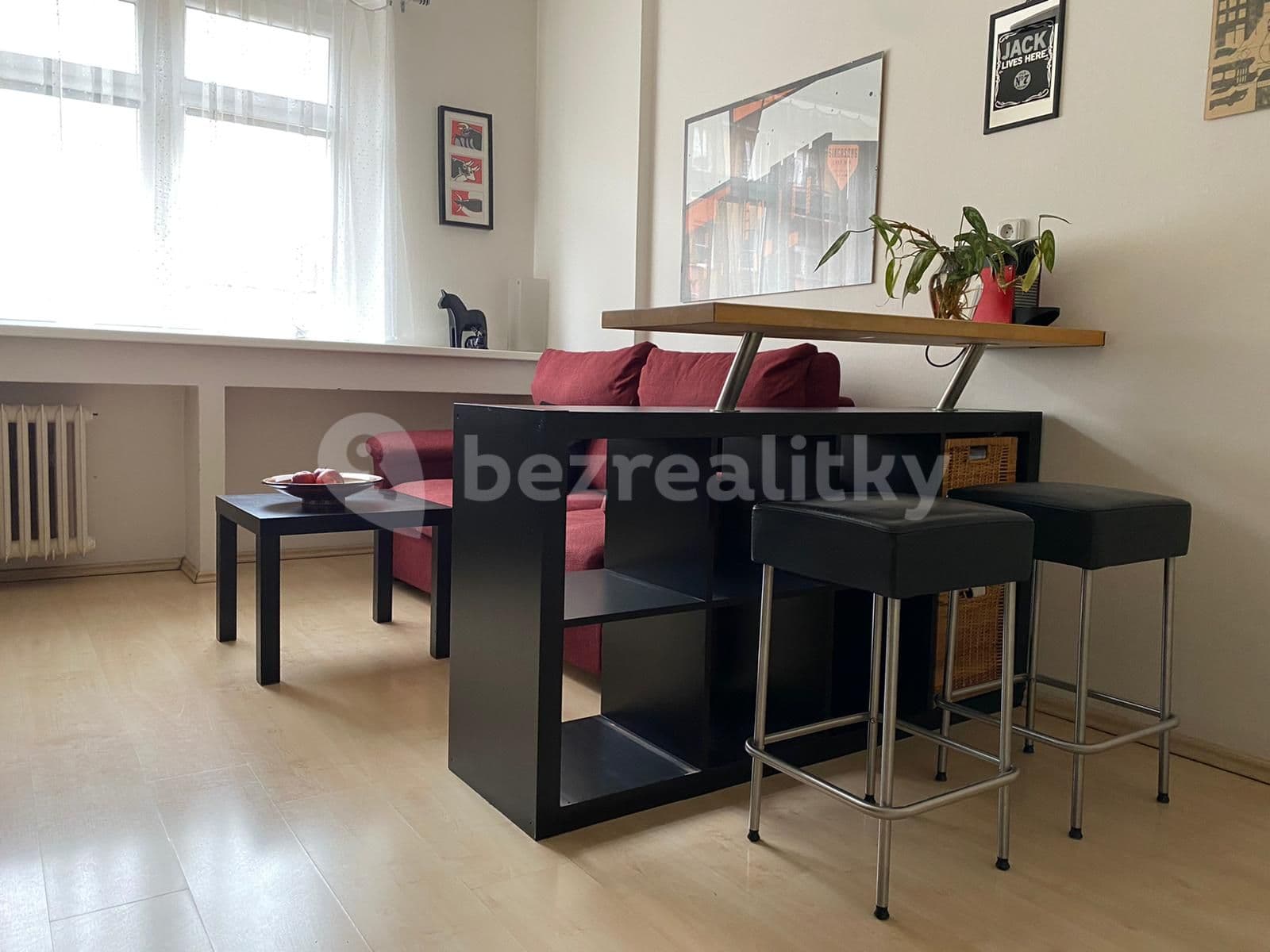 1 bedroom with open-plan kitchen flat to rent, 35 m², Novorossijská, Prague, Prague 1 bedroom with open-plan kitchen flat to rent, 35 m², Novorossijská, Prague, Prague