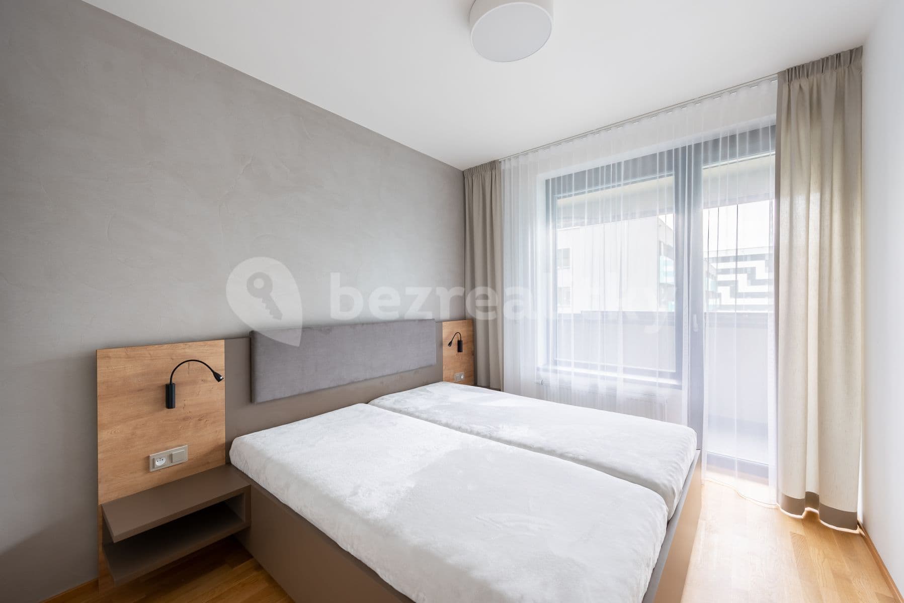 1 bedroom with open-plan kitchen flat to rent, 52 m², Argentinská, Prague, Prague 1 bedroom with open-plan kitchen flat to rent, 52 m², Argentinská, Prague, Prague