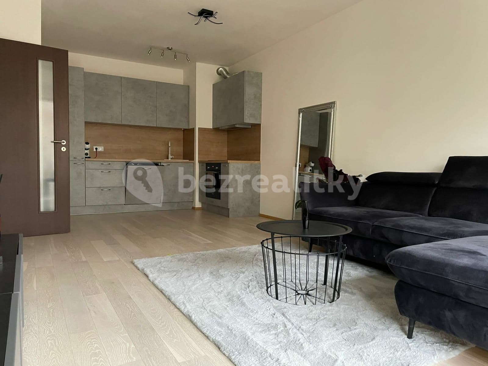 1 bedroom with open-plan kitchen flat to rent, 54 m², Naskové, Prague, Prague 1 bedroom with open-plan kitchen flat to rent, 54 m², Naskové, Prague, Prague