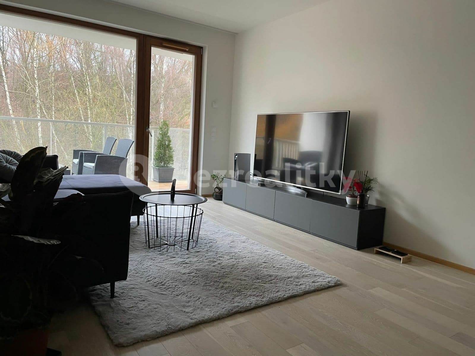 1 bedroom with open-plan kitchen flat to rent, 54 m², Naskové, Prague, Prague 1 bedroom with open-plan kitchen flat to rent, 54 m², Naskové, Prague, Prague