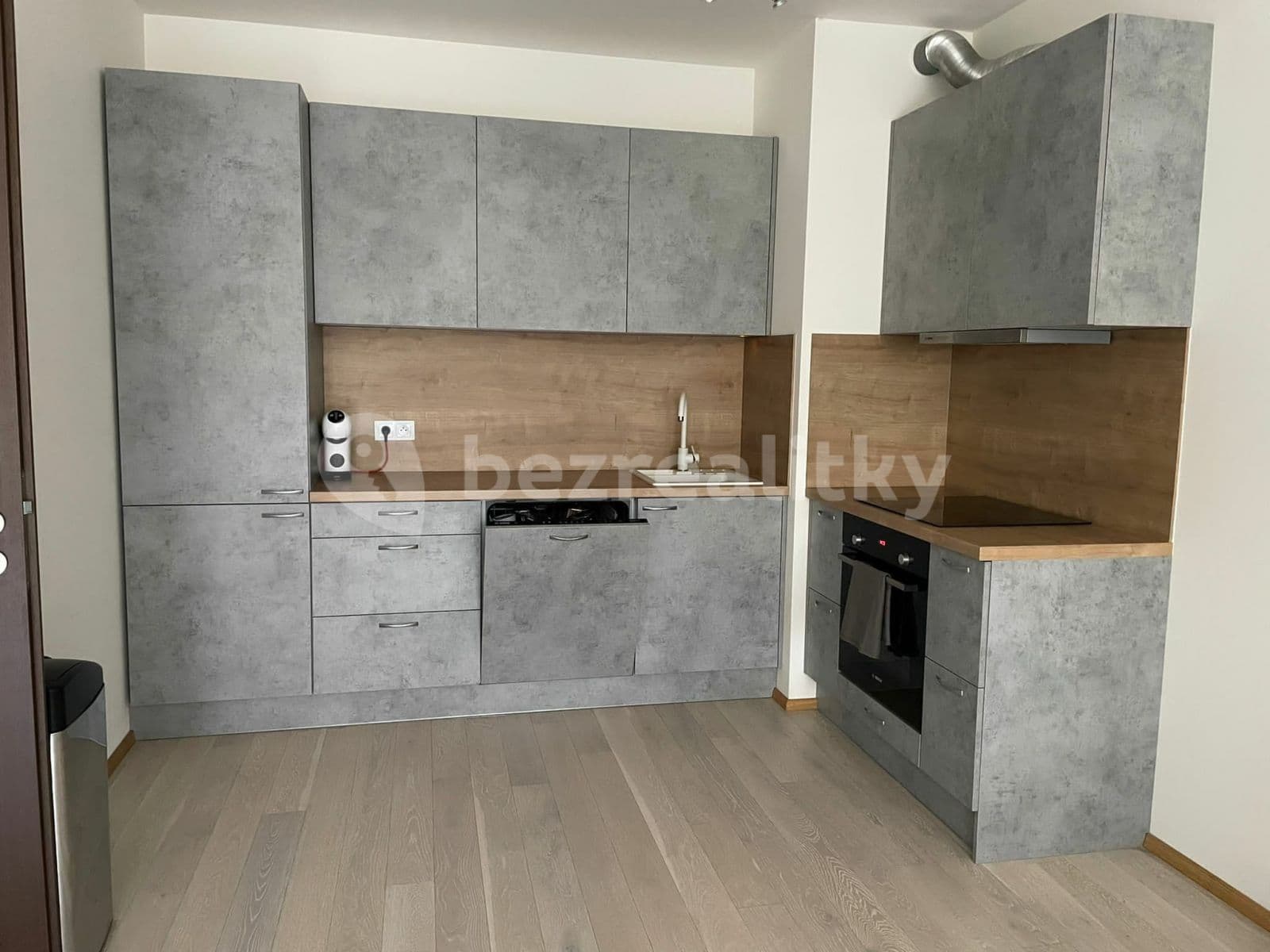 1 bedroom with open-plan kitchen flat to rent, 54 m², Naskové, Prague, Prague 1 bedroom with open-plan kitchen flat to rent, 54 m², Naskové, Prague, Prague