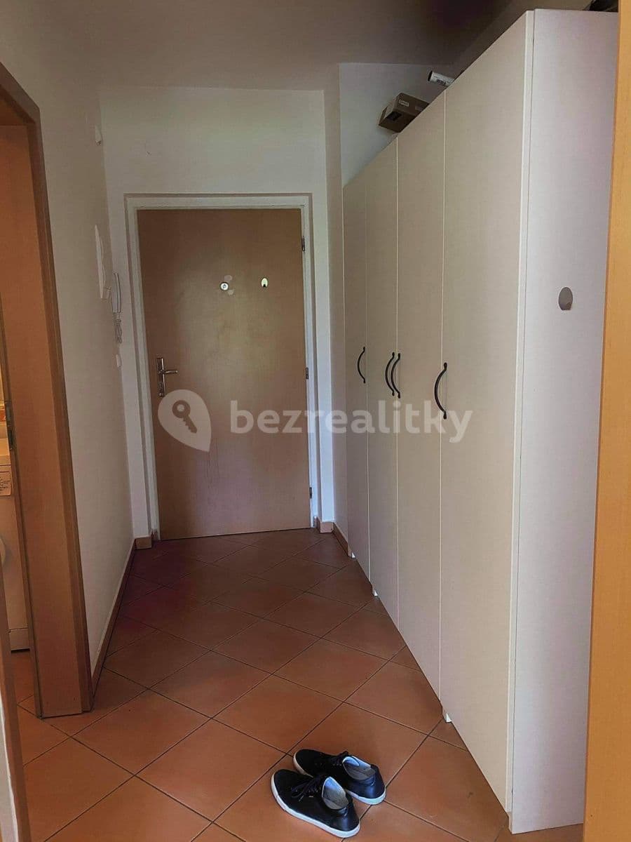 Studio flat to rent, 37 m², Názovská, Prague, Prague Studio flat to rent, 37 m², Názovská, Prague, Prague