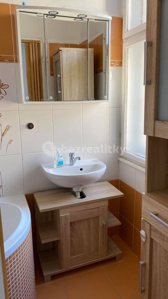 3 bedroom flat to rent, 80 m², Na Výšinách, Děčín, Ústecký Region 3 bedroom flat to rent, 80 m², Na Výšinách, Děčín, Ústecký Region