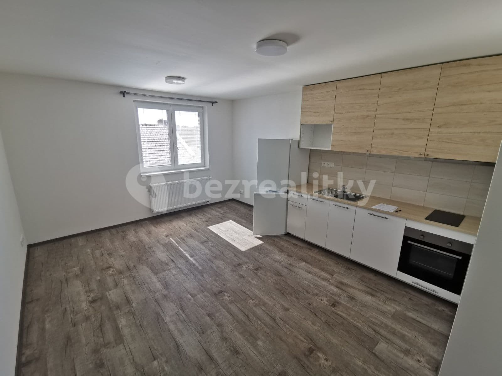 1 bedroom with open-plan kitchen flat to rent, 51 m², Mikšíčkova, Brno, Jihomoravský Region 1 bedroom with open-plan kitchen flat to rent, 51 m², Mikšíčkova, Brno, Jihomoravský Region
