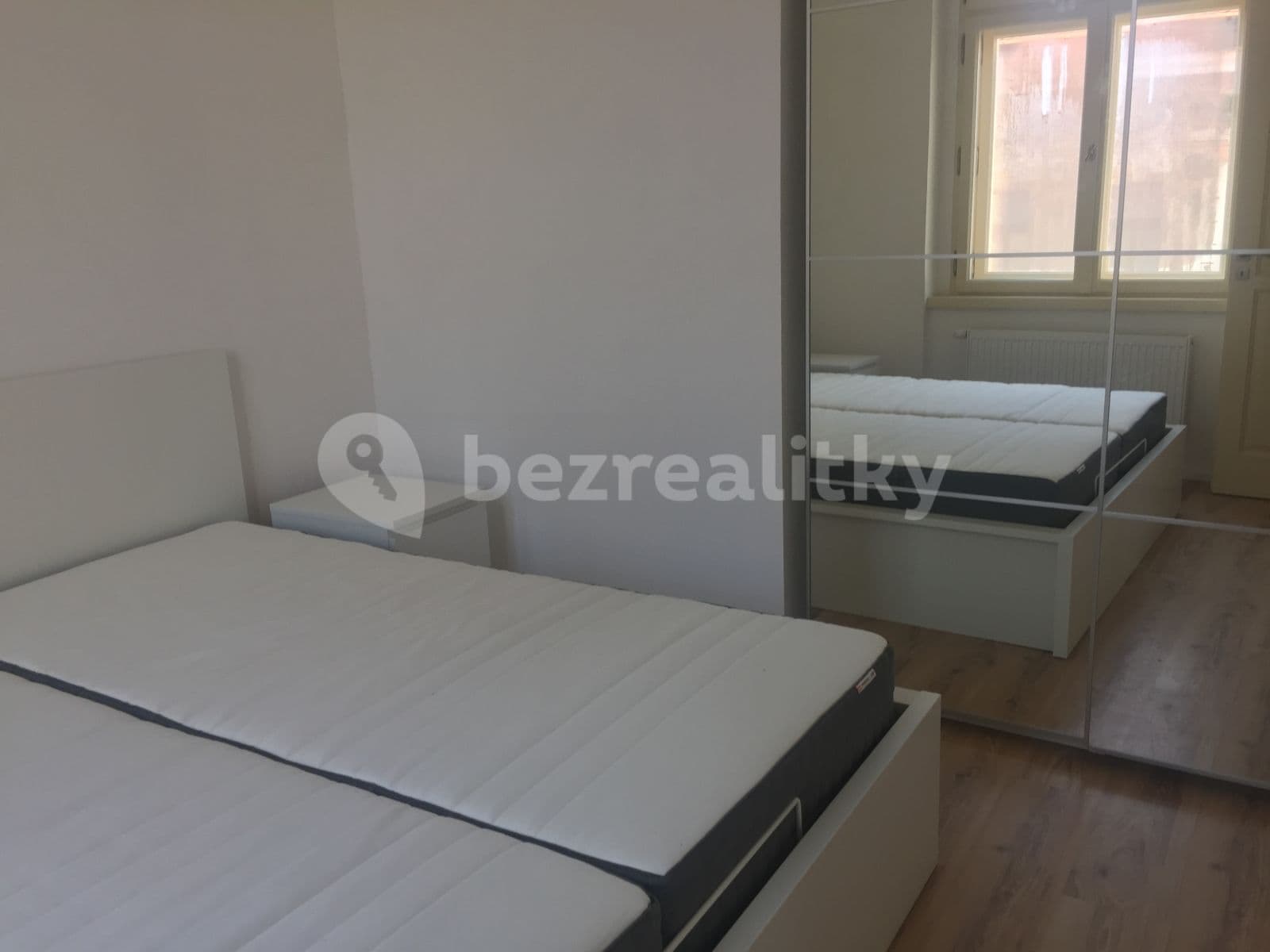 1 bedroom with open-plan kitchen flat to rent, 45 m², Veverkova, Prague, Prague 1 bedroom with open-plan kitchen flat to rent, 45 m², Veverkova, Prague, Prague