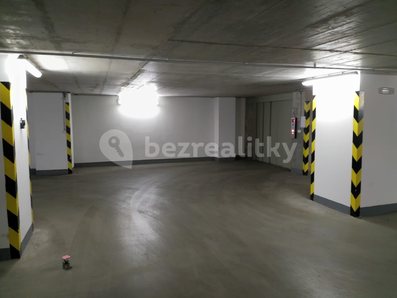 garage to rent, 13 m², Řehořova, Prague, Prague garage to rent, 13 m², Řehořova, Prague, Prague