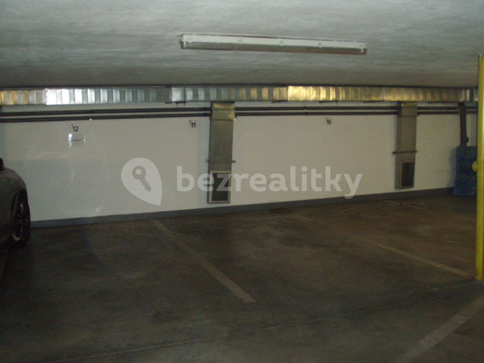 garage to rent, 13 m², Nad Šutkou, Prague, Prague garage to rent, 13 m², Nad Šutkou, Prague, Prague