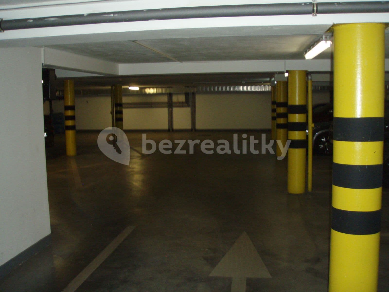 garage to rent, 13 m², Nad Šutkou, Prague, Prague garage to rent, 13 m², Nad Šutkou, Prague, Prague