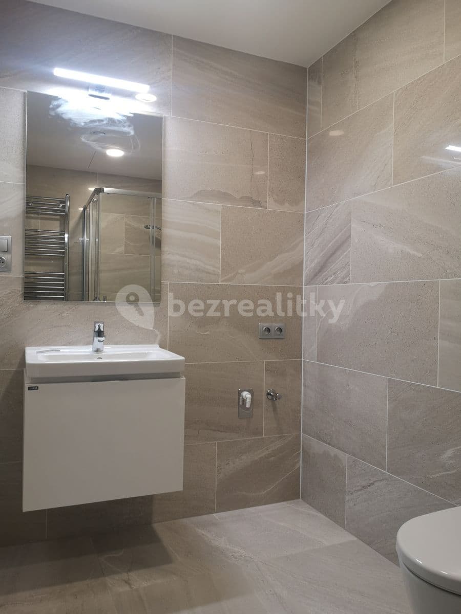 Studio flat to rent, 36 m², Kurta Konráda, Prague, Prague Studio flat to rent, 36 m², Kurta Konráda, Prague, Prague