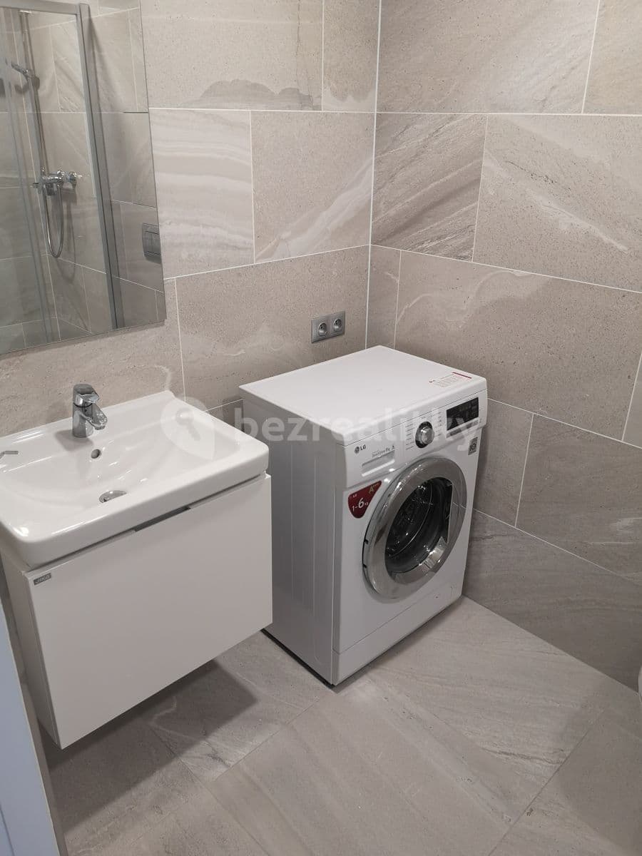 Studio flat to rent, 36 m², Kurta Konráda, Prague, Prague Studio flat to rent, 36 m², Kurta Konráda, Prague, Prague