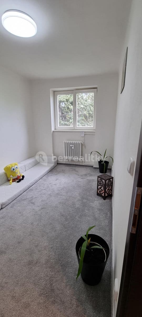 2 bedroom with open-plan kitchen flat to rent, 67 m², Mydlářka, Prague, Prague 2 bedroom with open-plan kitchen flat to rent, 67 m², Mydlářka, Prague, Prague